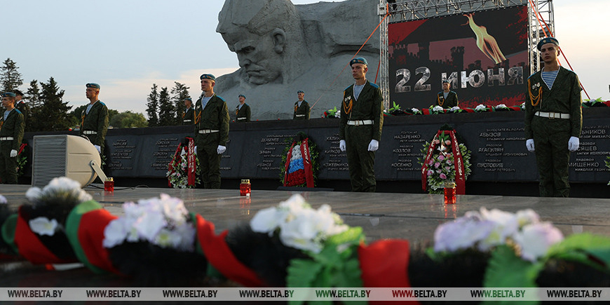 Беларусь вспоминает трагические события 22 июня 1941 года. Лукашенко обратился к соотечественникам